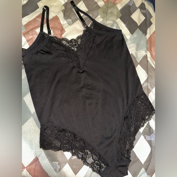 NEW Torrid Seamless Flirt Bodysuit - Picture 4 of 6